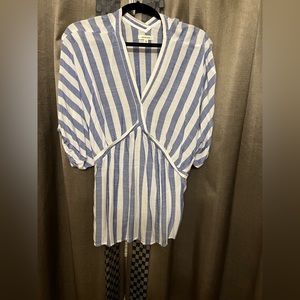 Max Studio NWOT white & blue striped blouse, size Large